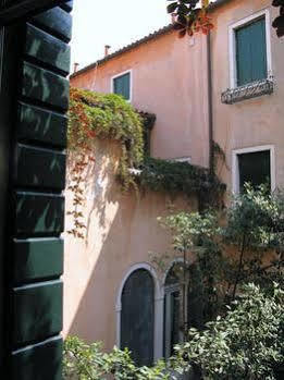 Maison De Charme Balbi Venedig Exteriör bild